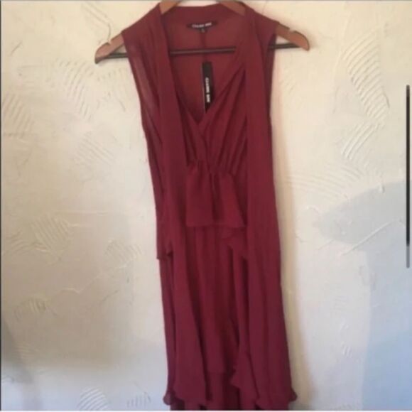 Women’s NWT Gianni Bini Burgundy Miranda Dress - Picture 2 of 7